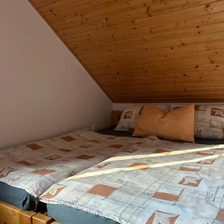 Na Samote U Lesa Apartament *