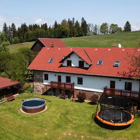 Na Samote U Lesa *