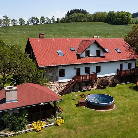 Na Samote U Lesa Apartment